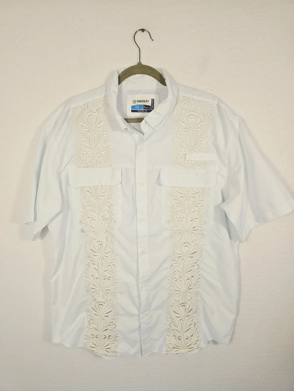 Magellan Fishgear White Embroydered Guayabera S Sleeve Poly Shirt. Mens L - Picture 2 of 13